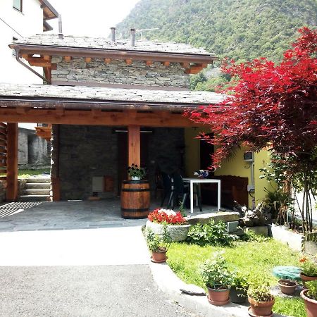 Acero Rosso Villa Champdepraz ภายนอก รูปภาพ