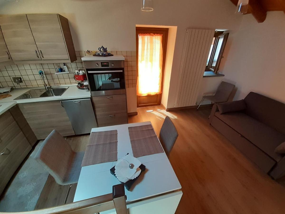 Acero Rosso Villa Champdepraz ภายนอก รูปภาพ