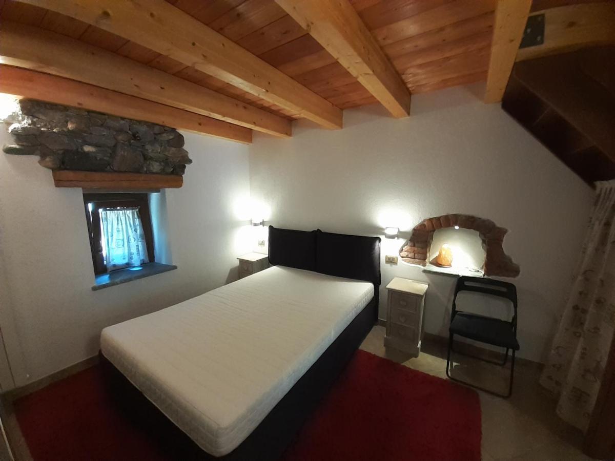 Acero Rosso Villa Champdepraz ภายนอก รูปภาพ