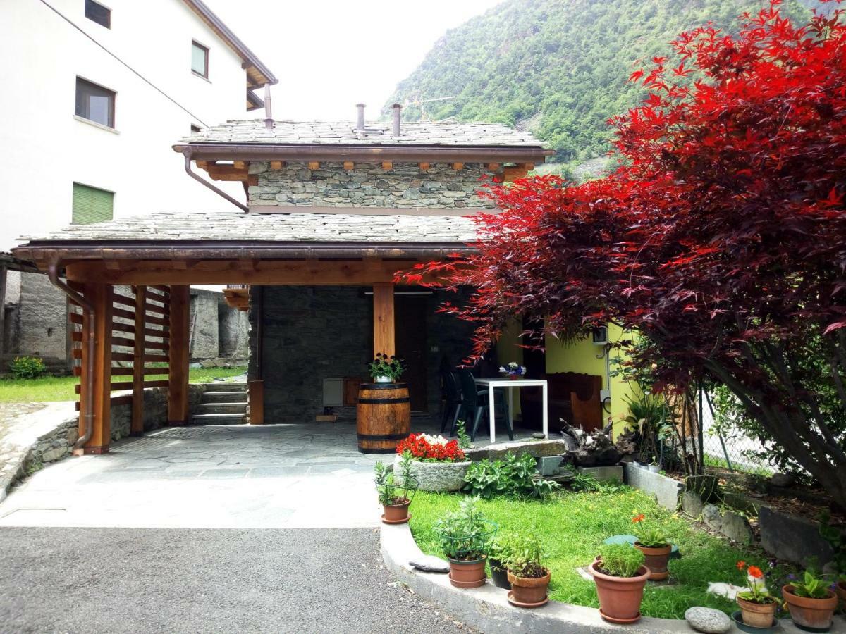 Acero Rosso Villa Champdepraz ภายนอก รูปภาพ